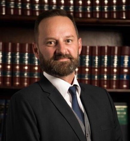 Portrait photo of a legal cost consultant in Cape Town, Henno Dippenaar.